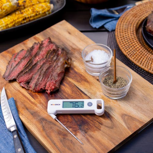 Maverick Folding Probe Digital Thermometer In White