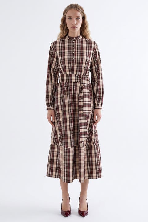 Round Neck Midi Dress With Belt And Pockets