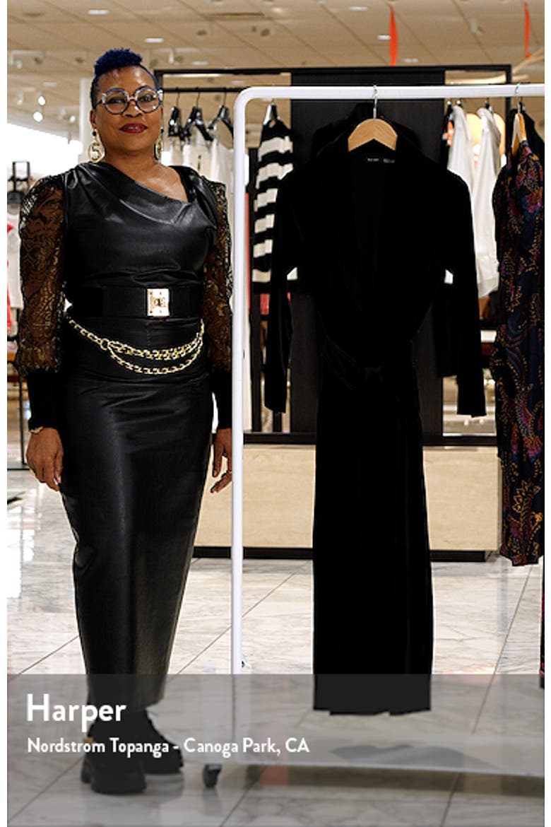 Natalie Velvet Robe video