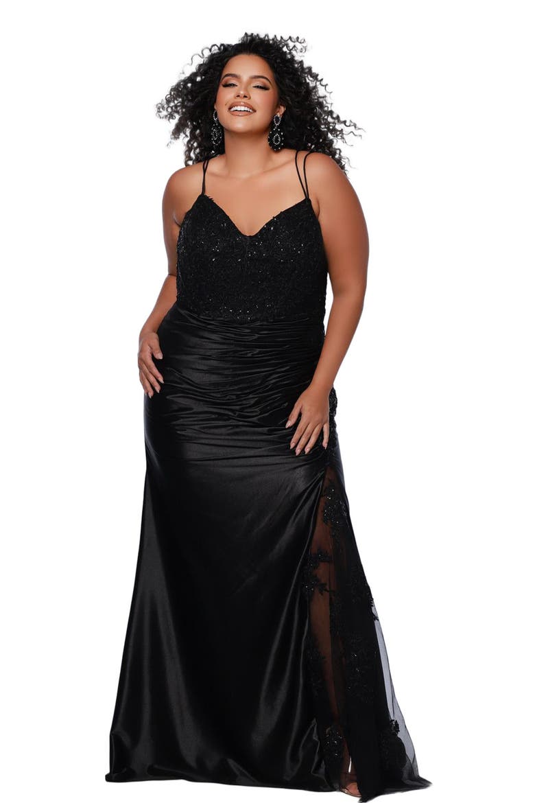 V-Neckline Slim Fitted Plus Size Formal Gown, Alternate, color, Onyx