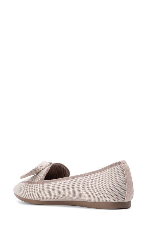 Me Too Annora Bow Pointed Toe Flat In Sand/mink