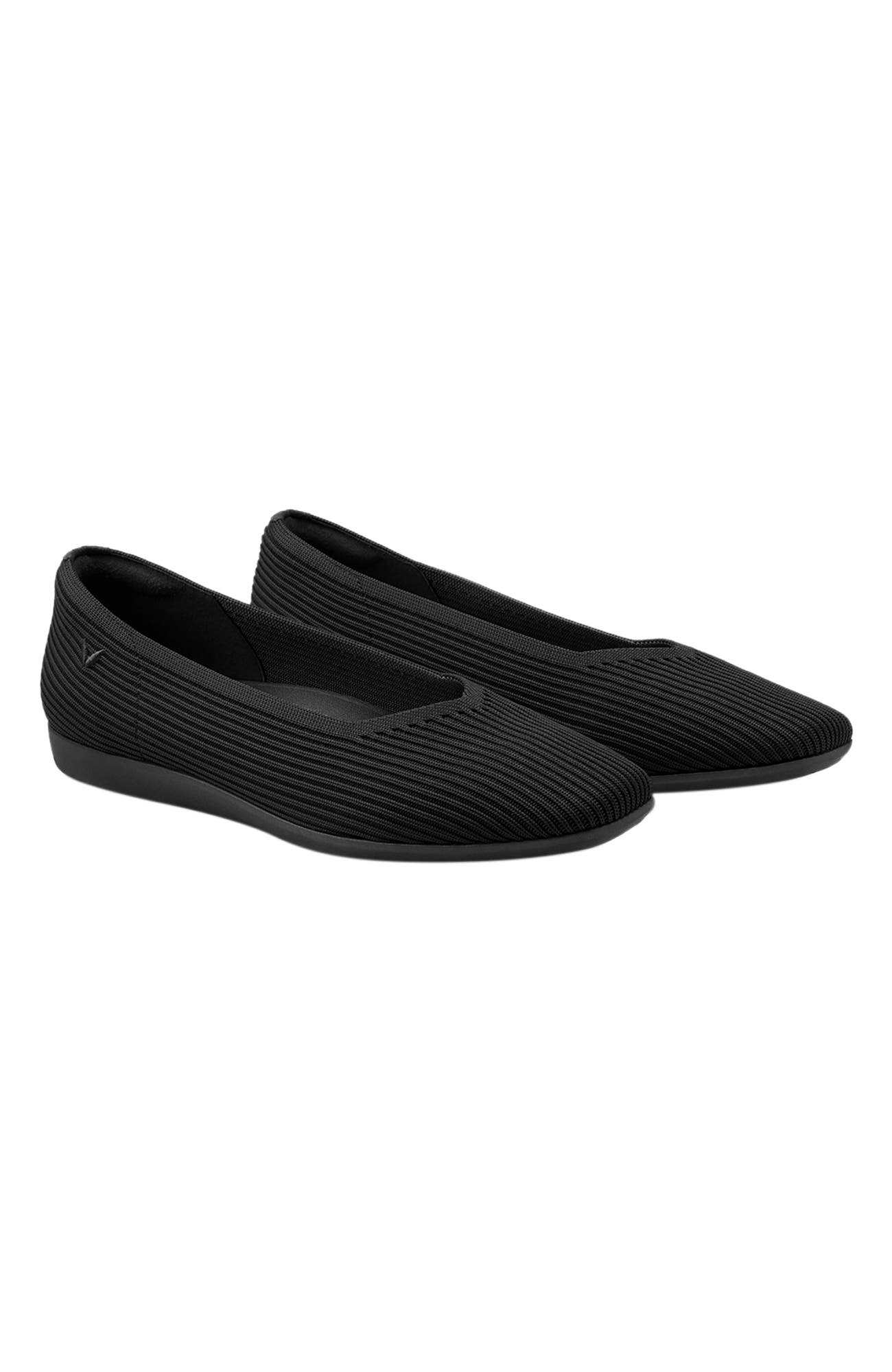 Margot Walker Lightweight Square-Toe V-Cut Flats, Main, color, Black