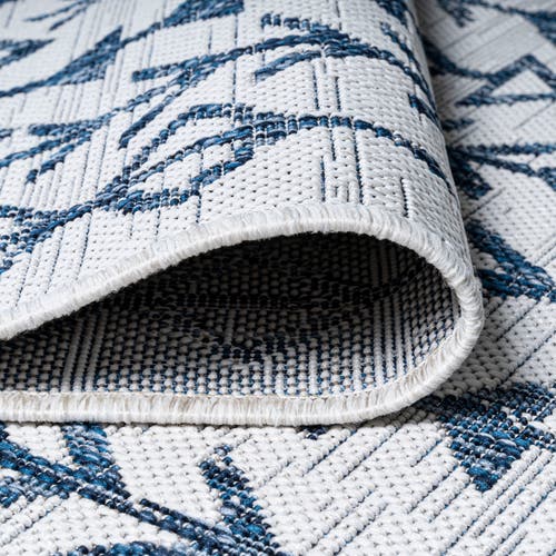 Jonathan Y Tokay Bohemian Geometric Indoor/outdoor Area Rug In Ivory/blue