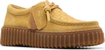 Amazon.com | Clarks Unisex Torhill Bee Sneaker, Beeswax, 0