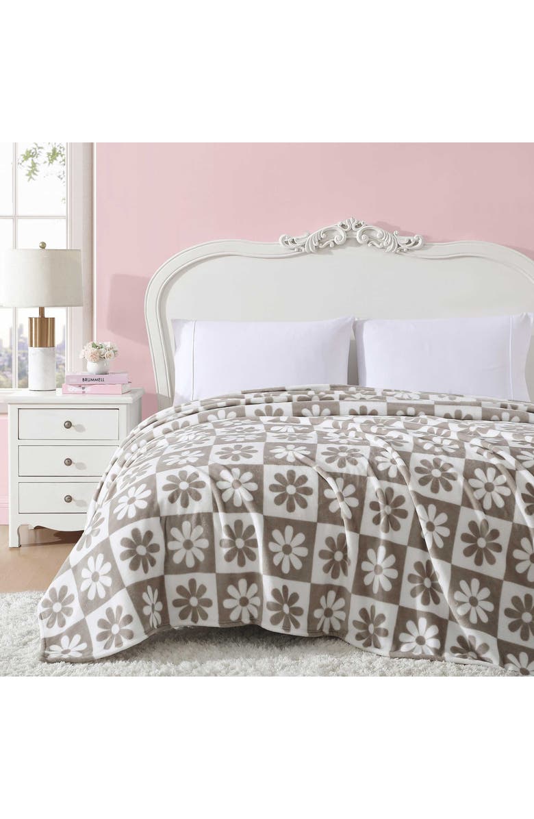 Betsey Johnson Daisy Check Throw Blanket, Alternate, color, Beige