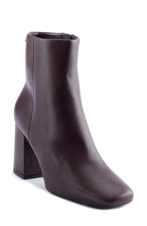 Steph Square Toe Bootie (Women)