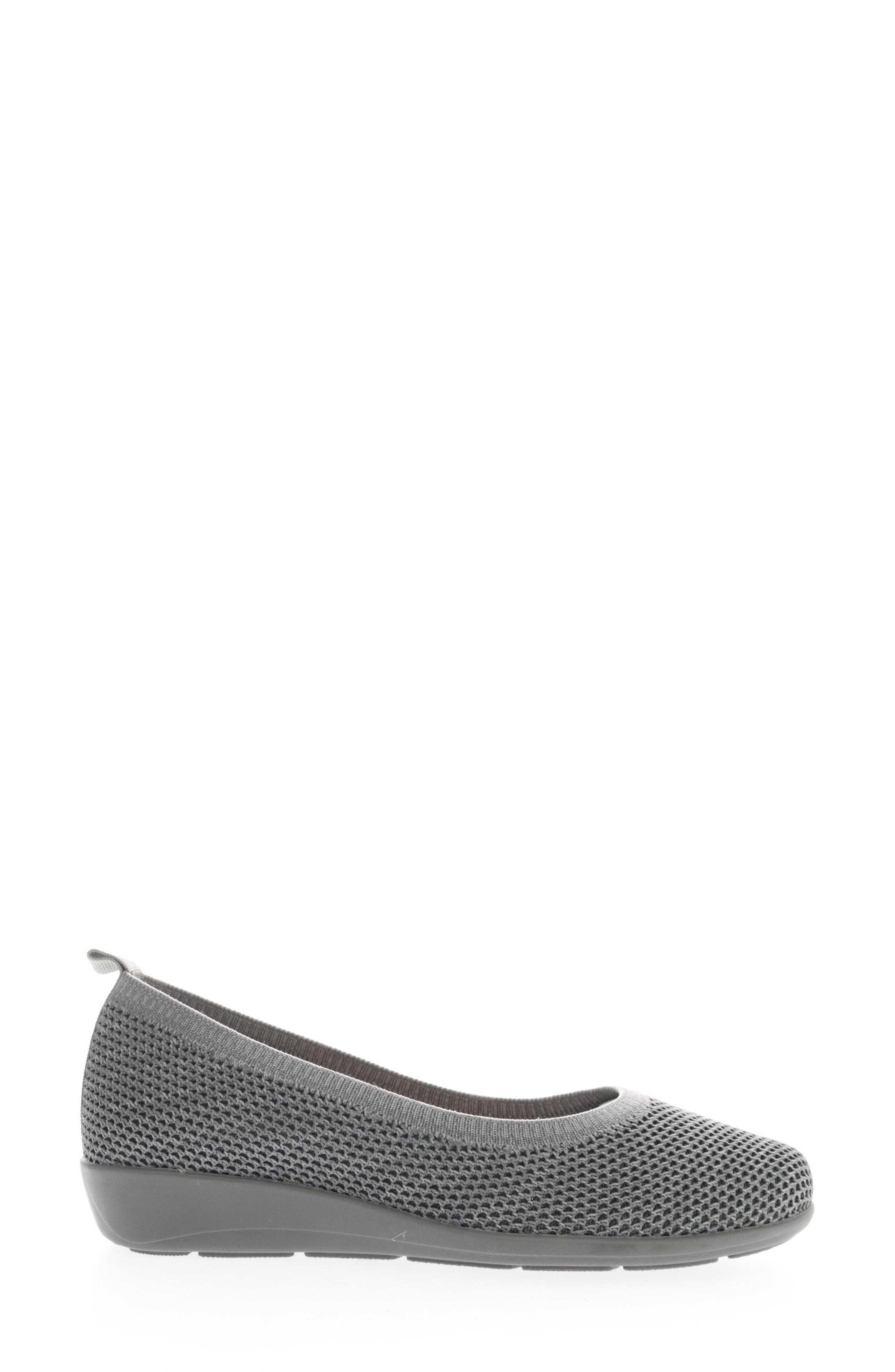 Yen Mesh Flat, Alternate, color, GREY
