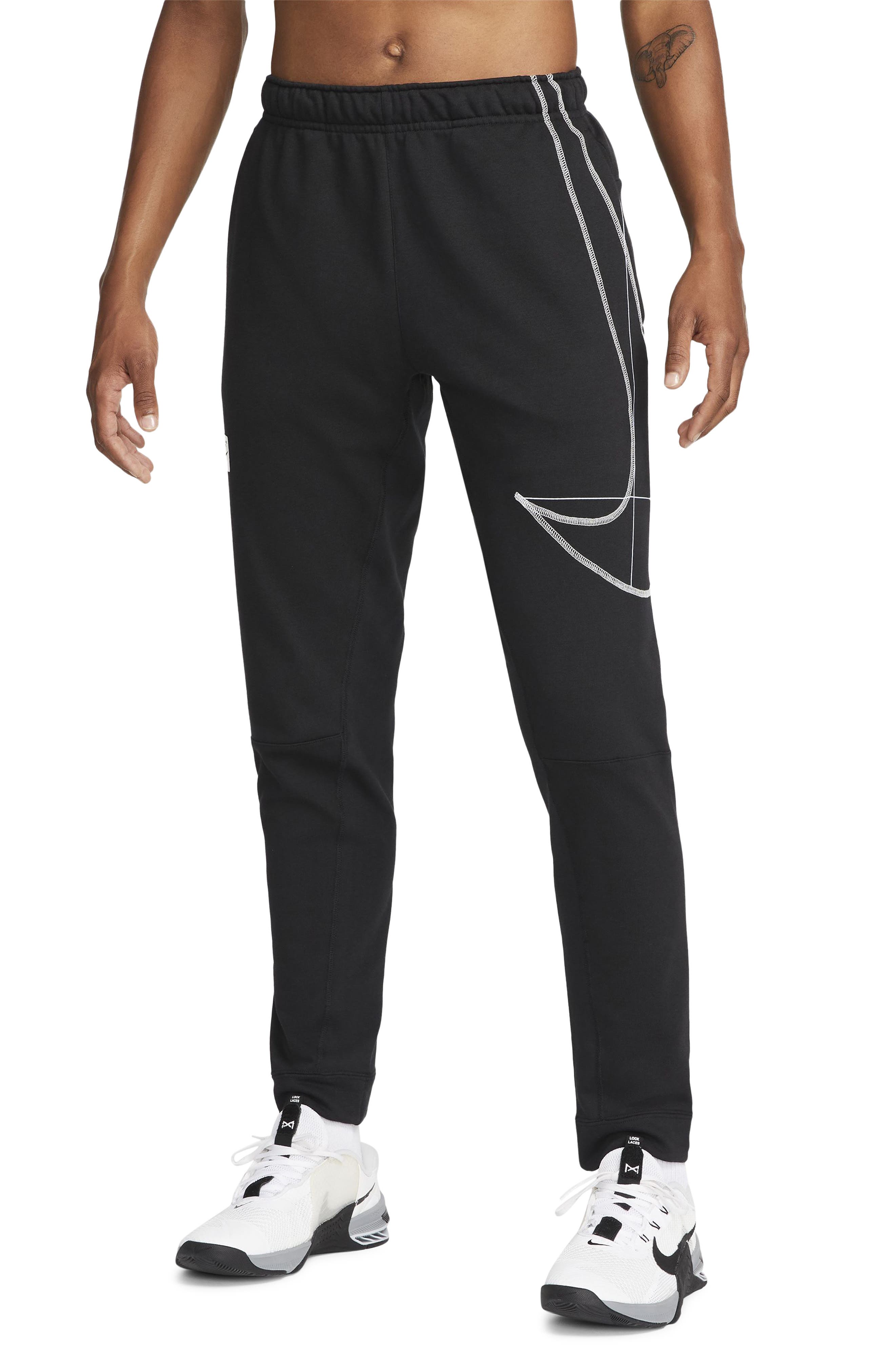 nike dry taper fleece