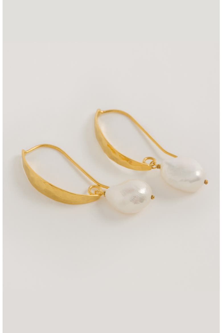 Hammered Gold Baroque Pearl Earrings, Alternate, color, Gold