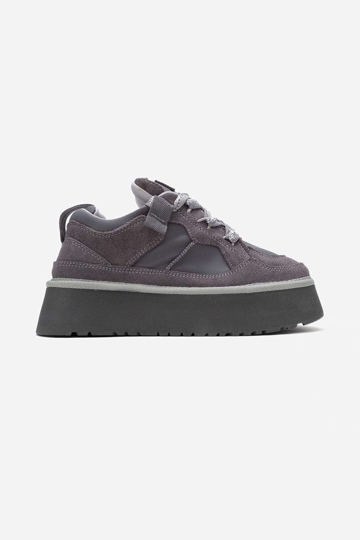 Riven Leather Platform Sneaker, Alternate, color, Grey Suede