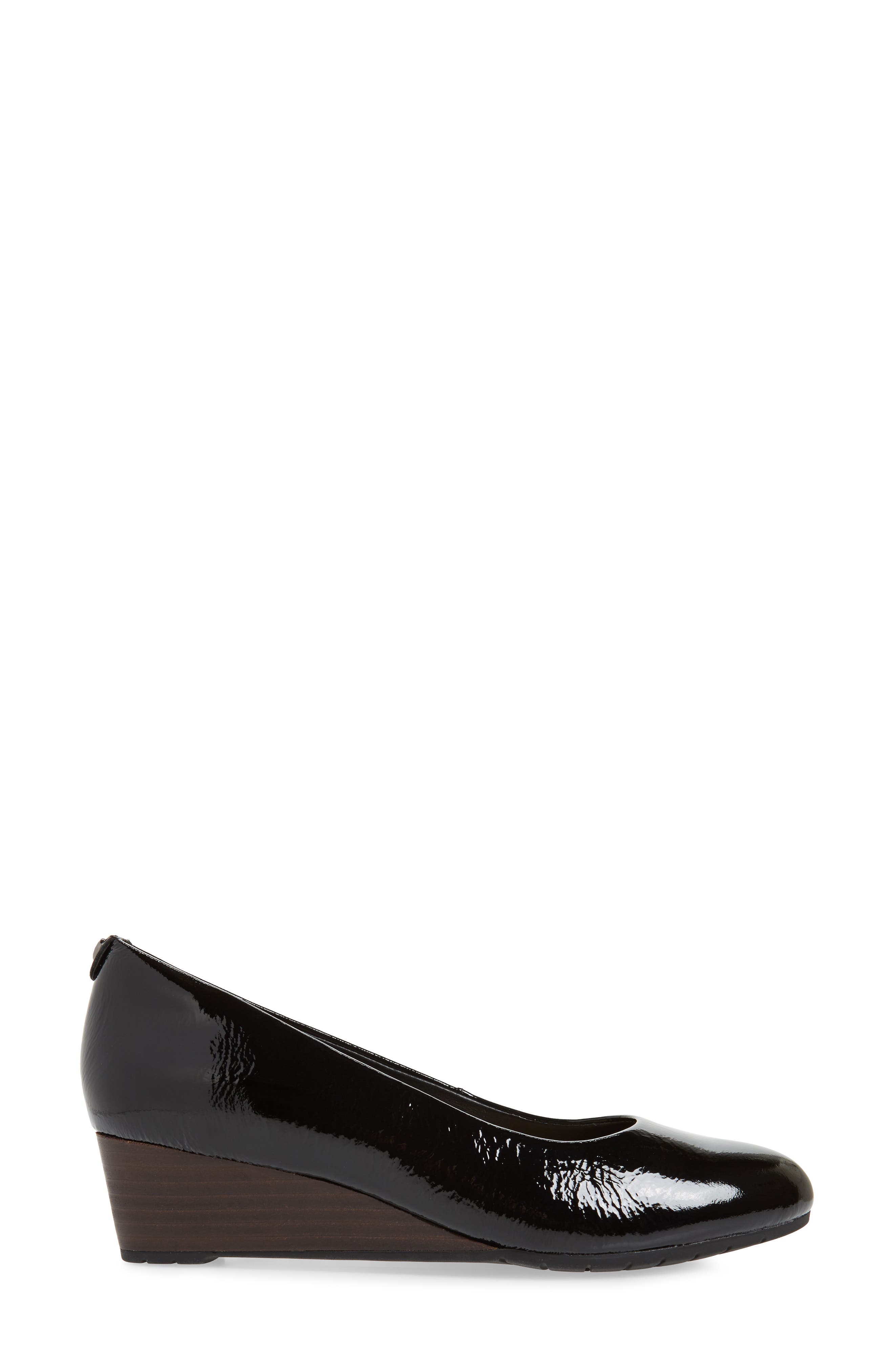 Clarks<sup>®</sup> Vendra Bloom Wedge Pump, Alternate, color, 