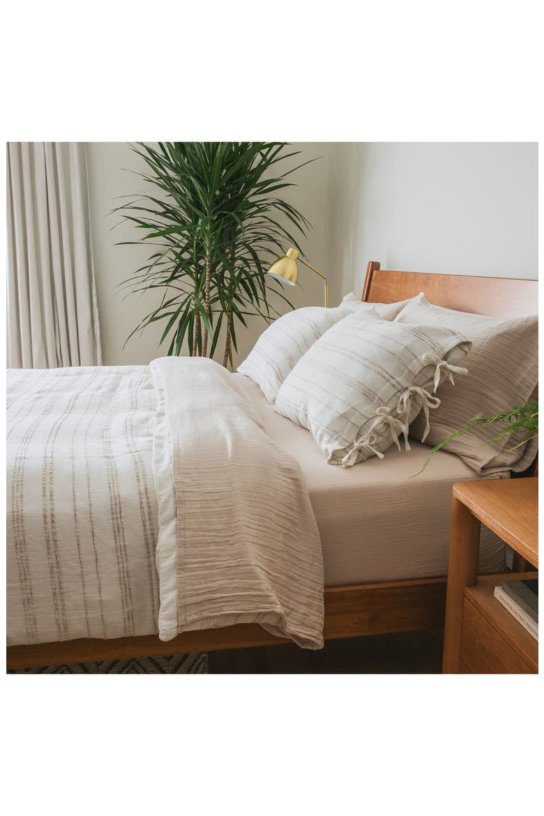 Calm Crinkled Cotton Gauze Flat Sheet, Alternate, color, MORNING FOG