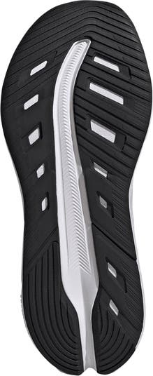 Questar 3 Running Shoe