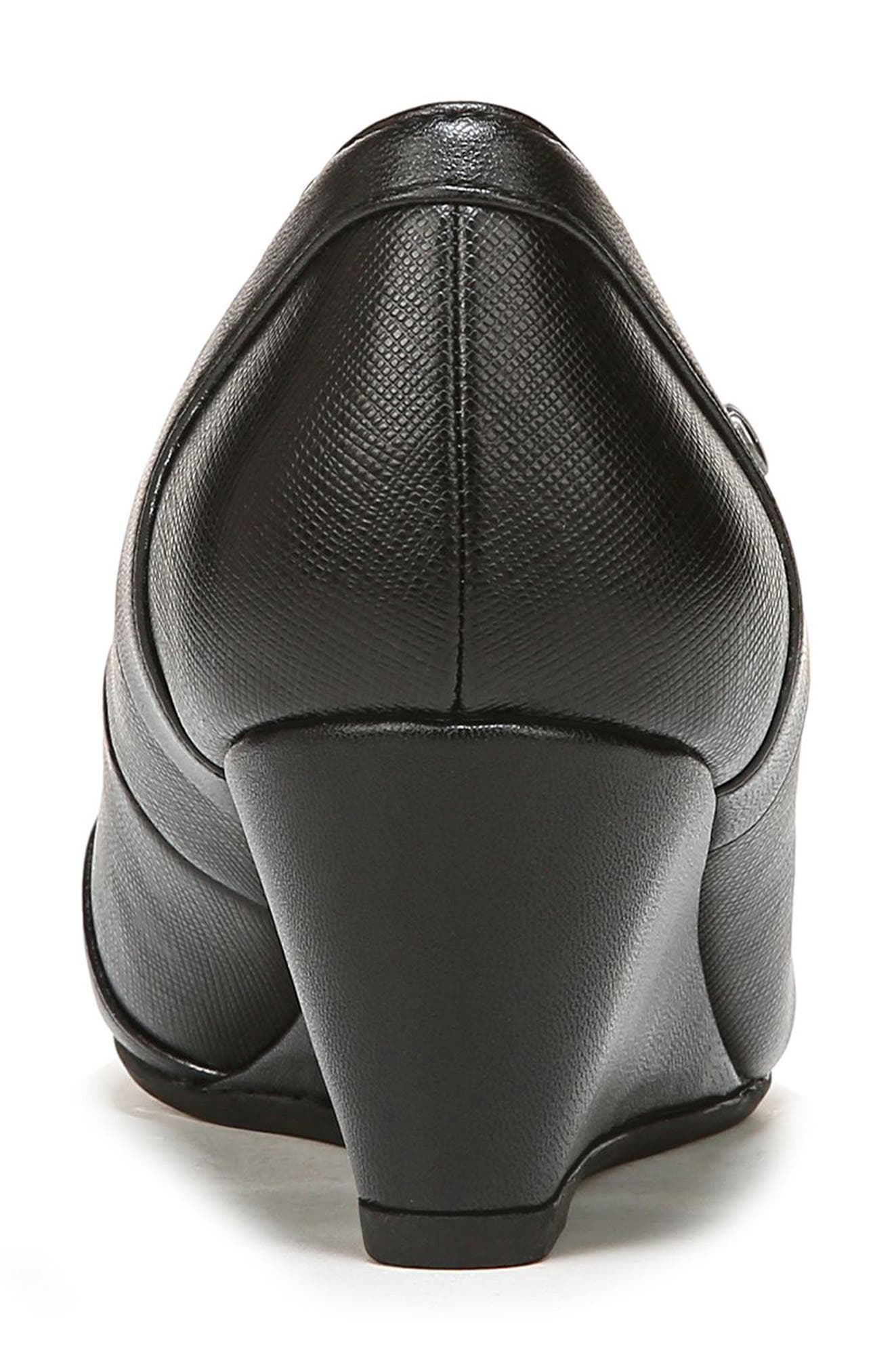 LifeStride Dreams Wedge Pump, Alternate, color, Black