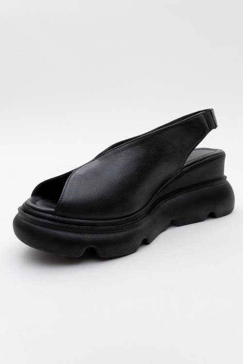 Forever & Always Shoes Sam Leather Platform Sandal In Black