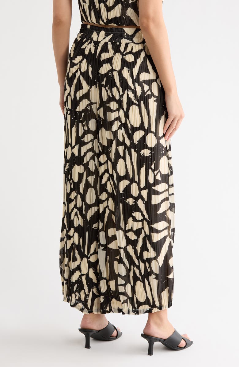 Adrianna Papell Plissé Pants, Alternate, color, Black Oversized Floral