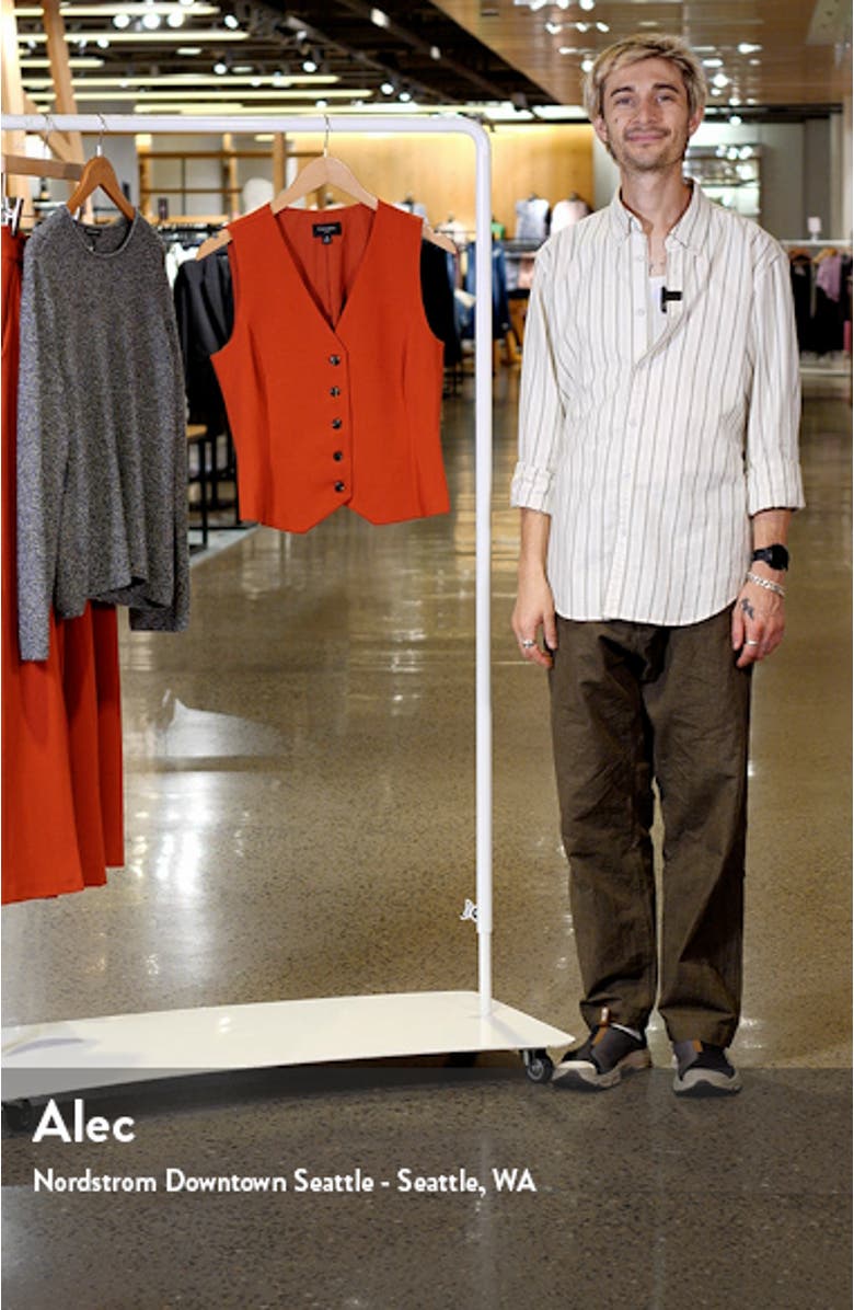 Crepe Vest, sales video thumbnail