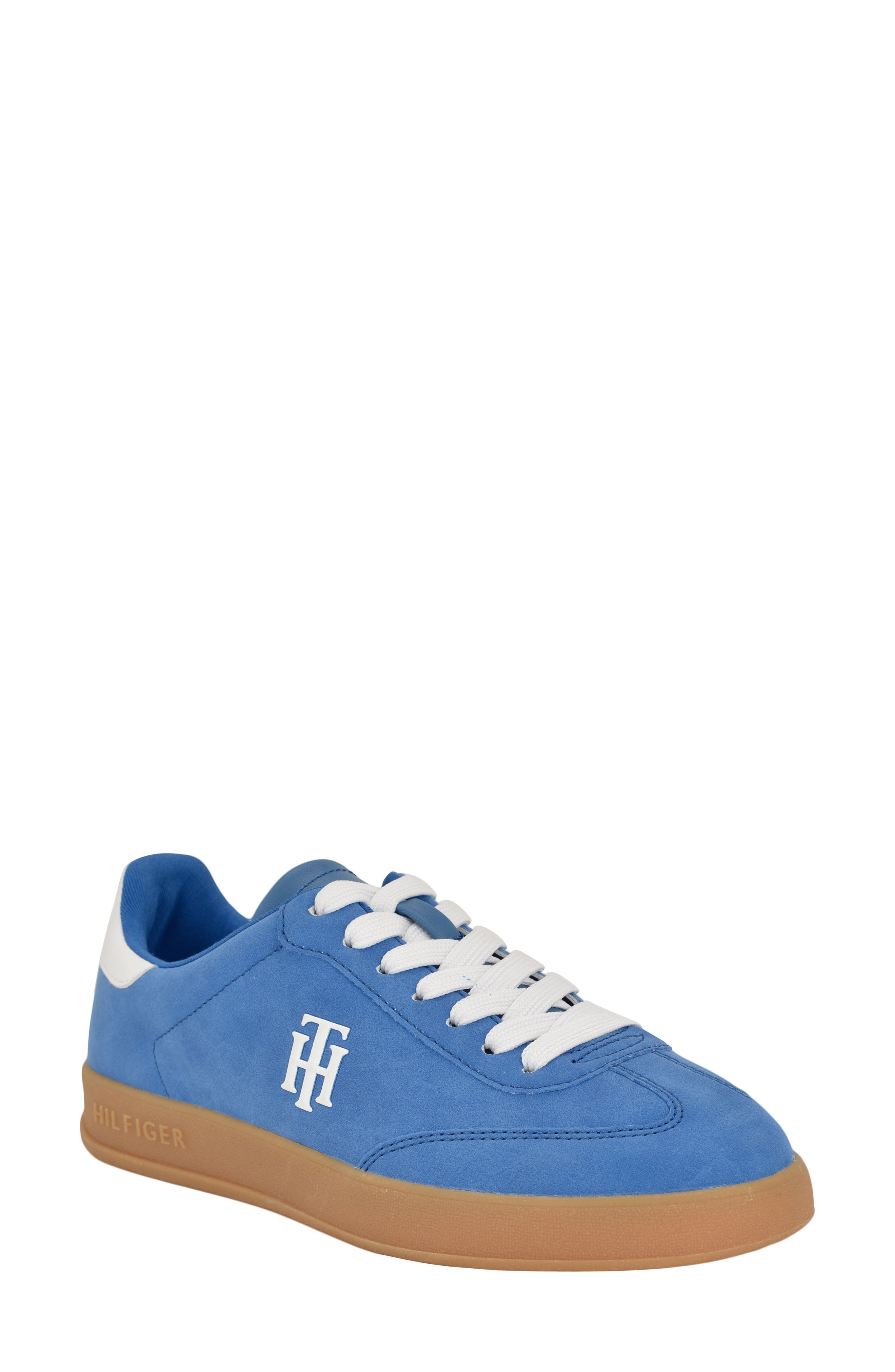 Low Top Sneaker