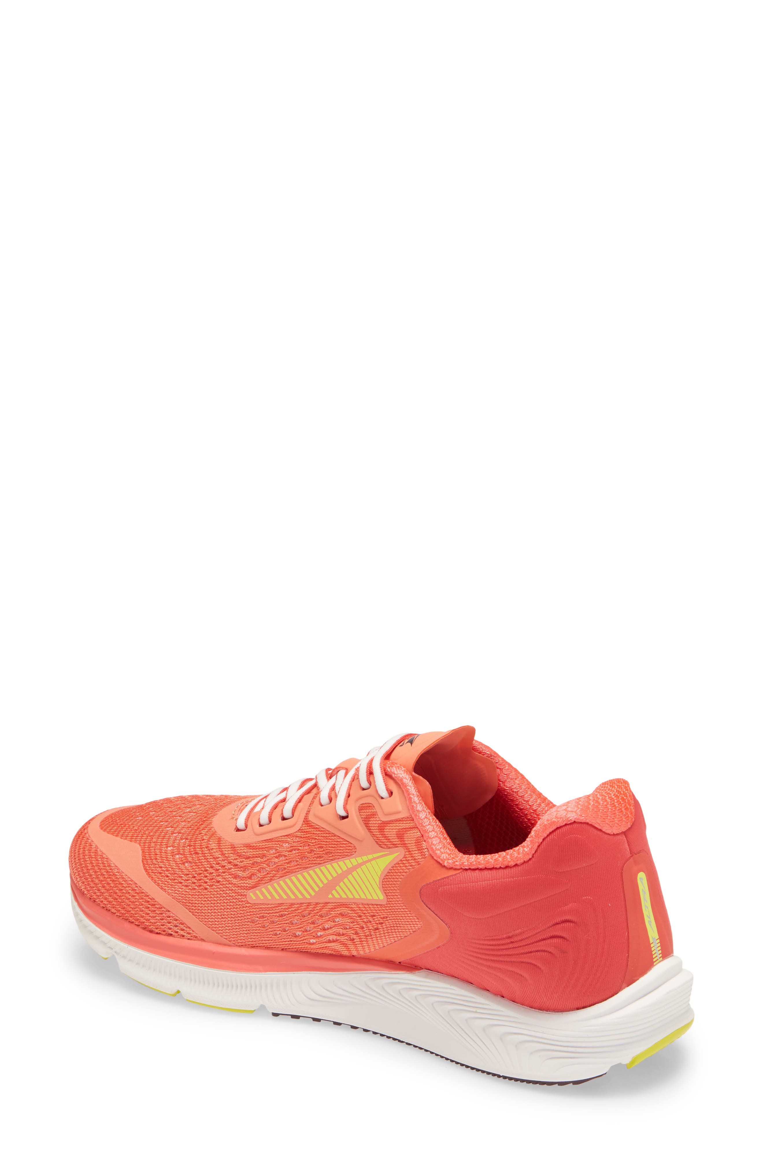 Torin 5 Running Shoe, Alternate, color, CORAL
