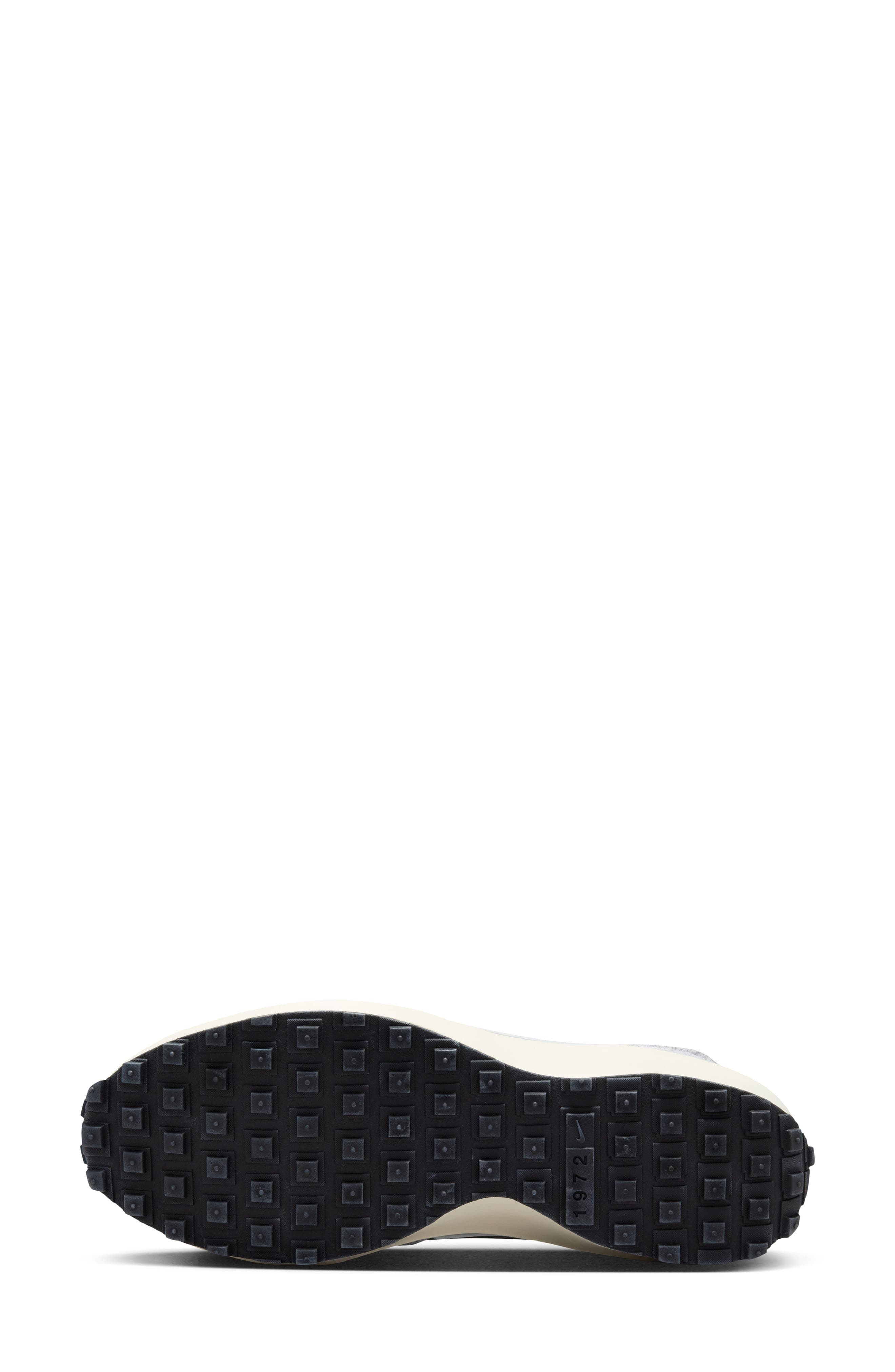 Nike Waffle Debut Vintage Sneaker, Alternate, color, 