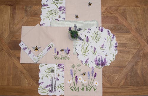 C & F Home C&f Home Lavender & Bee Garden Placemats Set Of 6 In Neutral