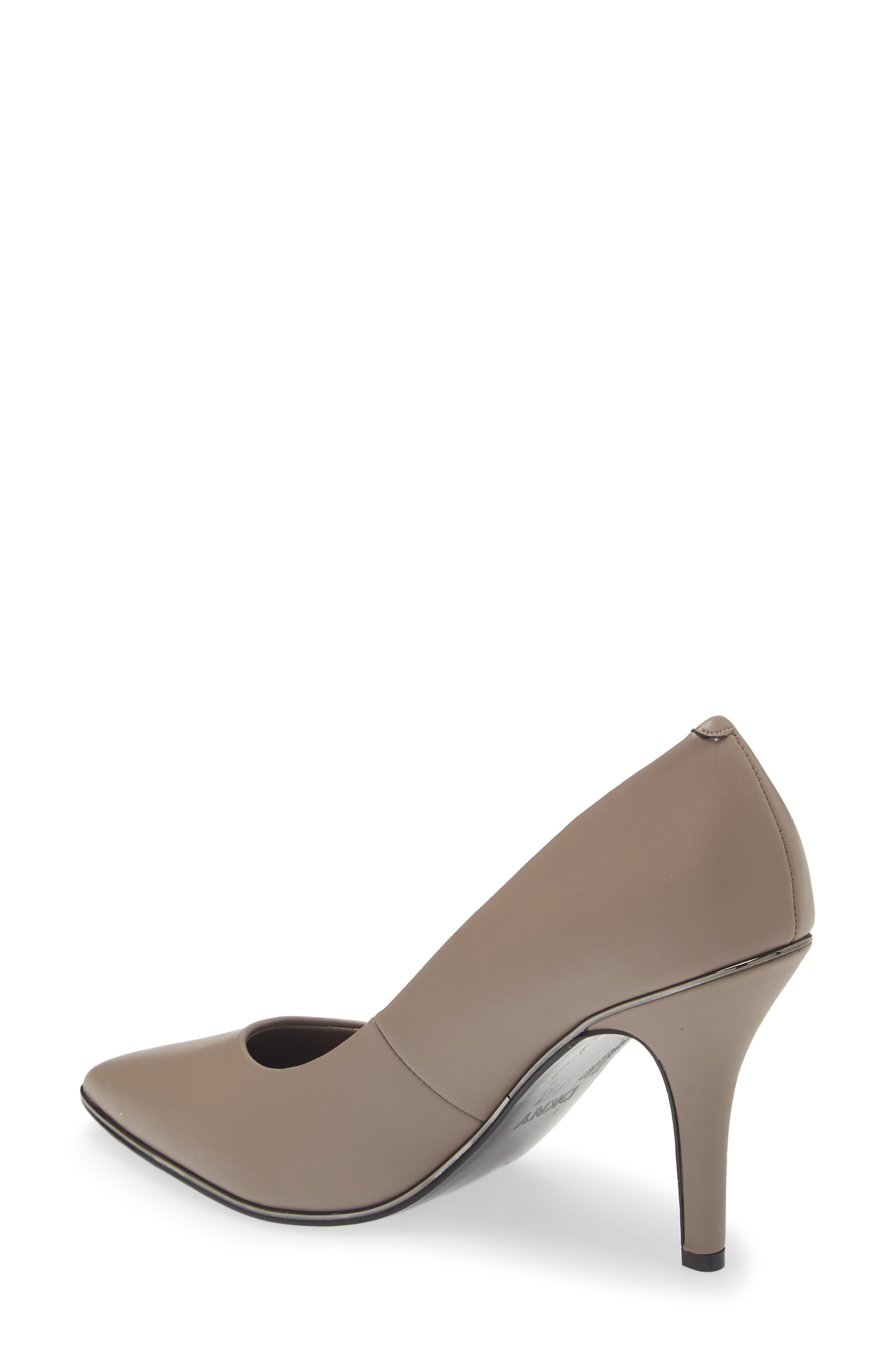 Peggy Pump - image 4