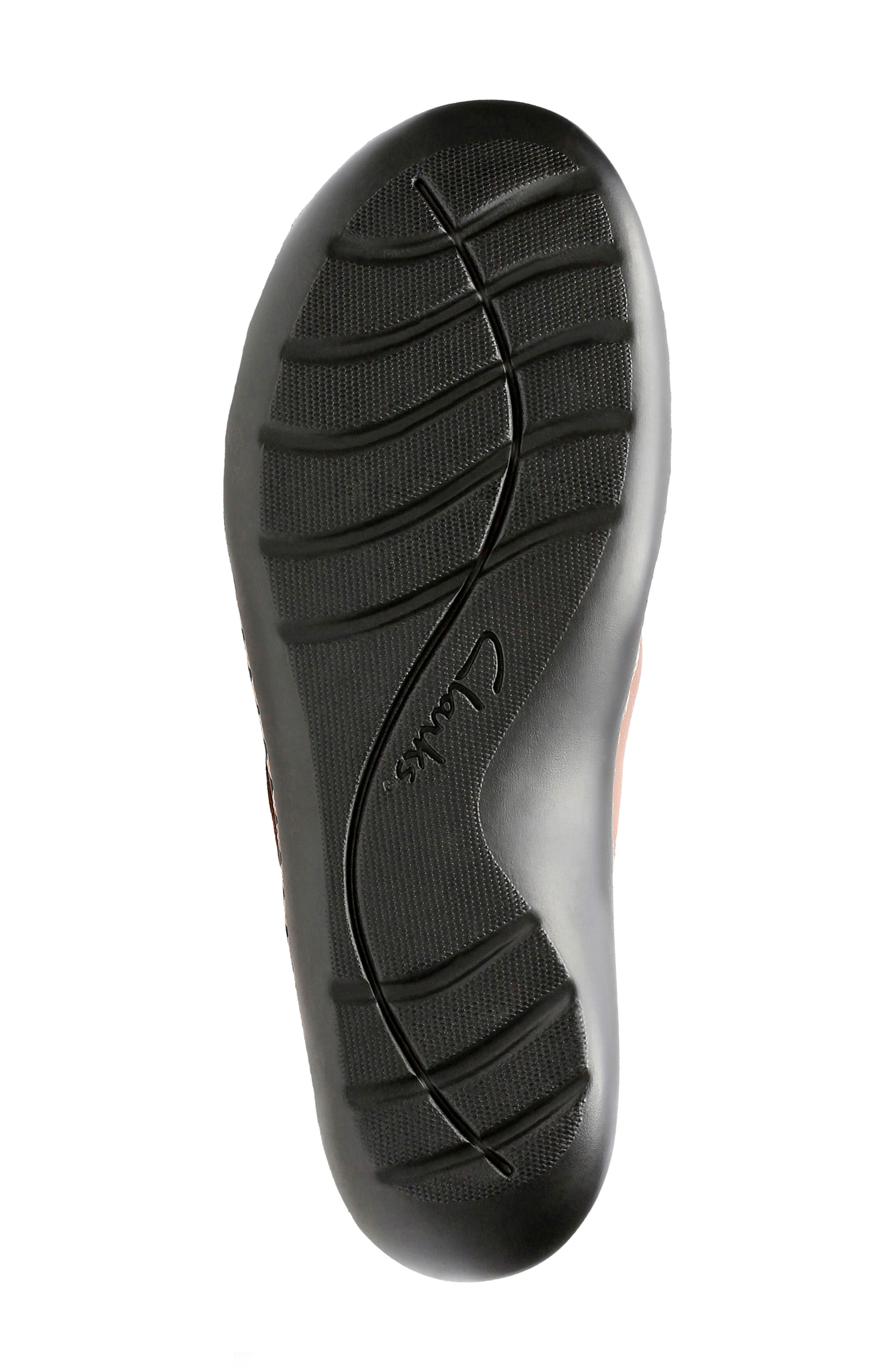 Clarks<sup>®</sup> Ashland Spin Q Clog, Alternate, color, Tan