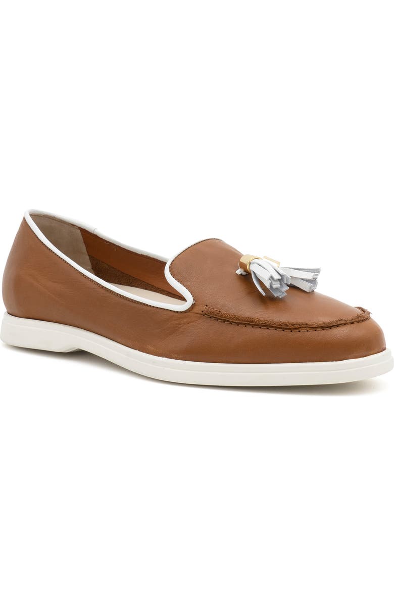 Amalfi by Rangoni Rampichino Tassel Loafer, Main, color,