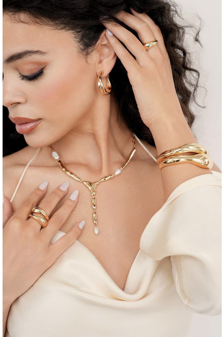 Fluid Elegance Cuff Bracelet, Alternate, color, GOLD