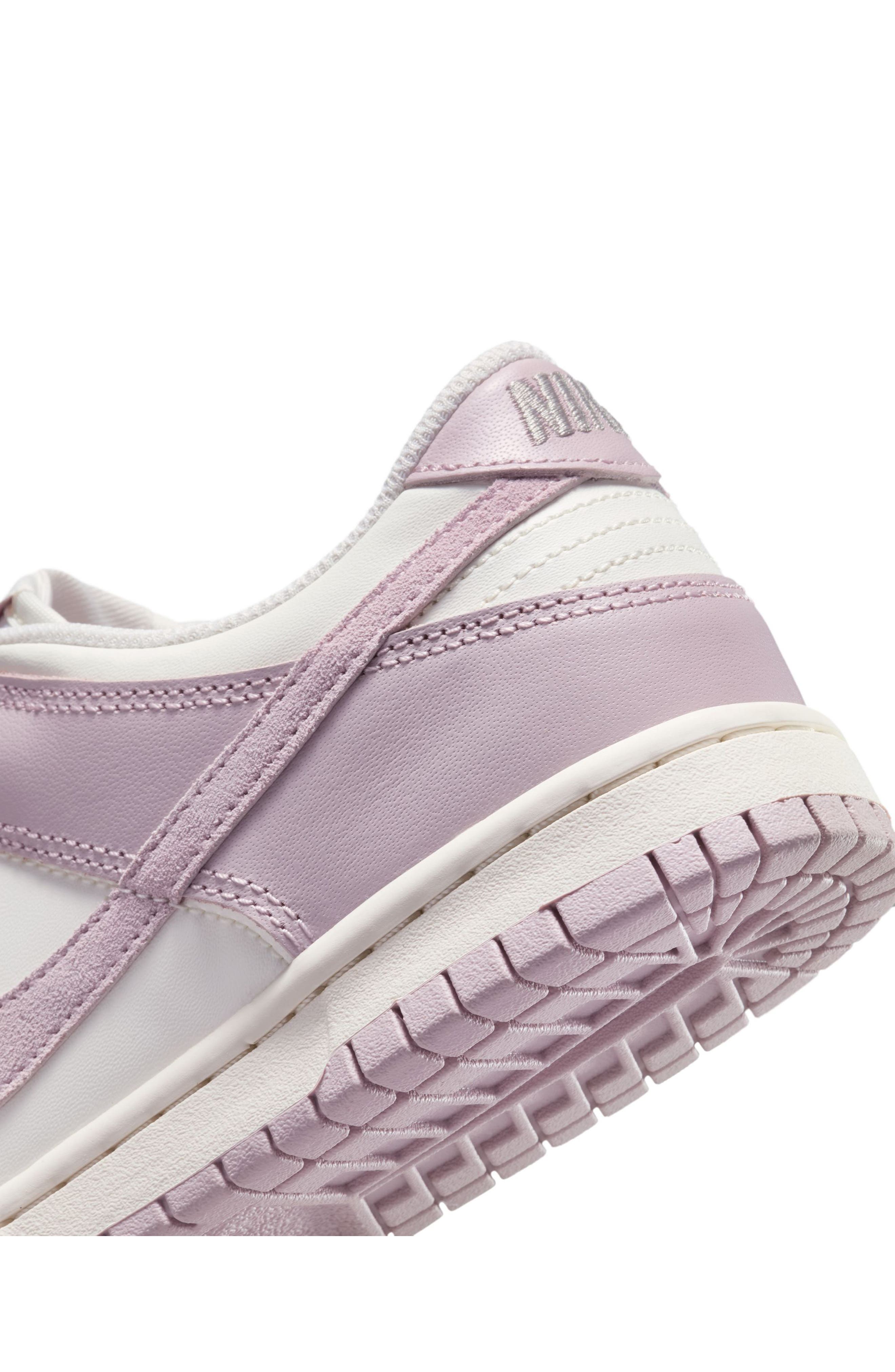 Детские Nike Kids' Dunk Low Basketball Sneaker — фото 8