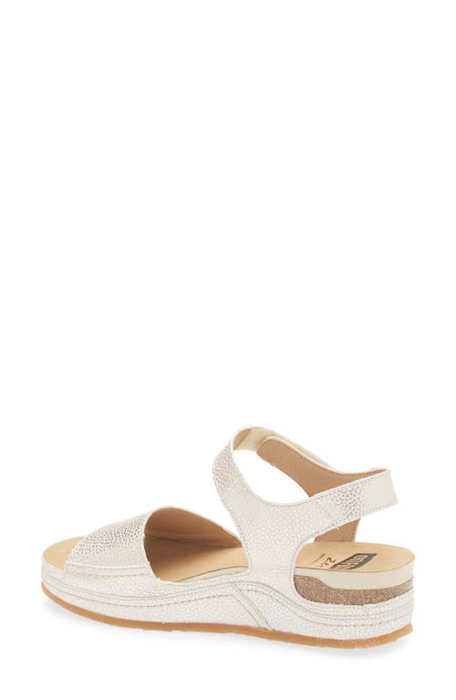 On Foot 250 Madison Platform Sandal In Starlight Oro