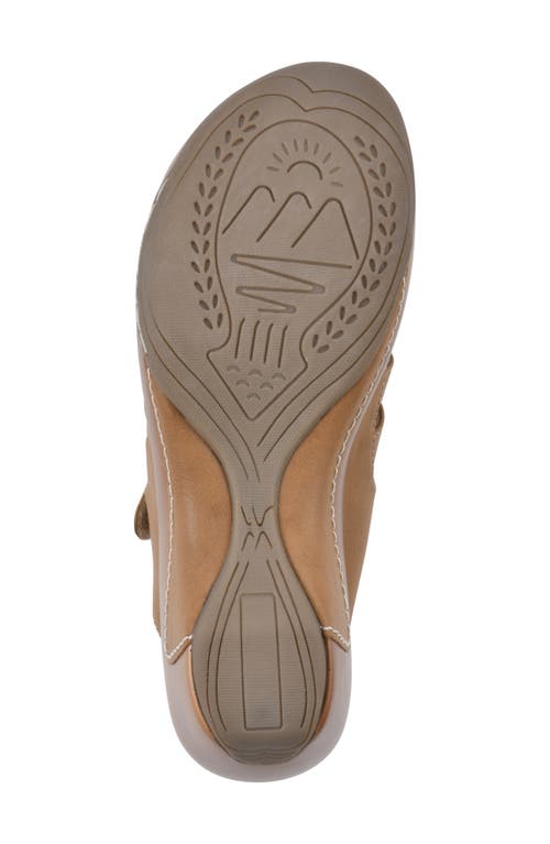 White Mountain Footwear Valencia Wedge Sandal In Natural Burnished Smooth