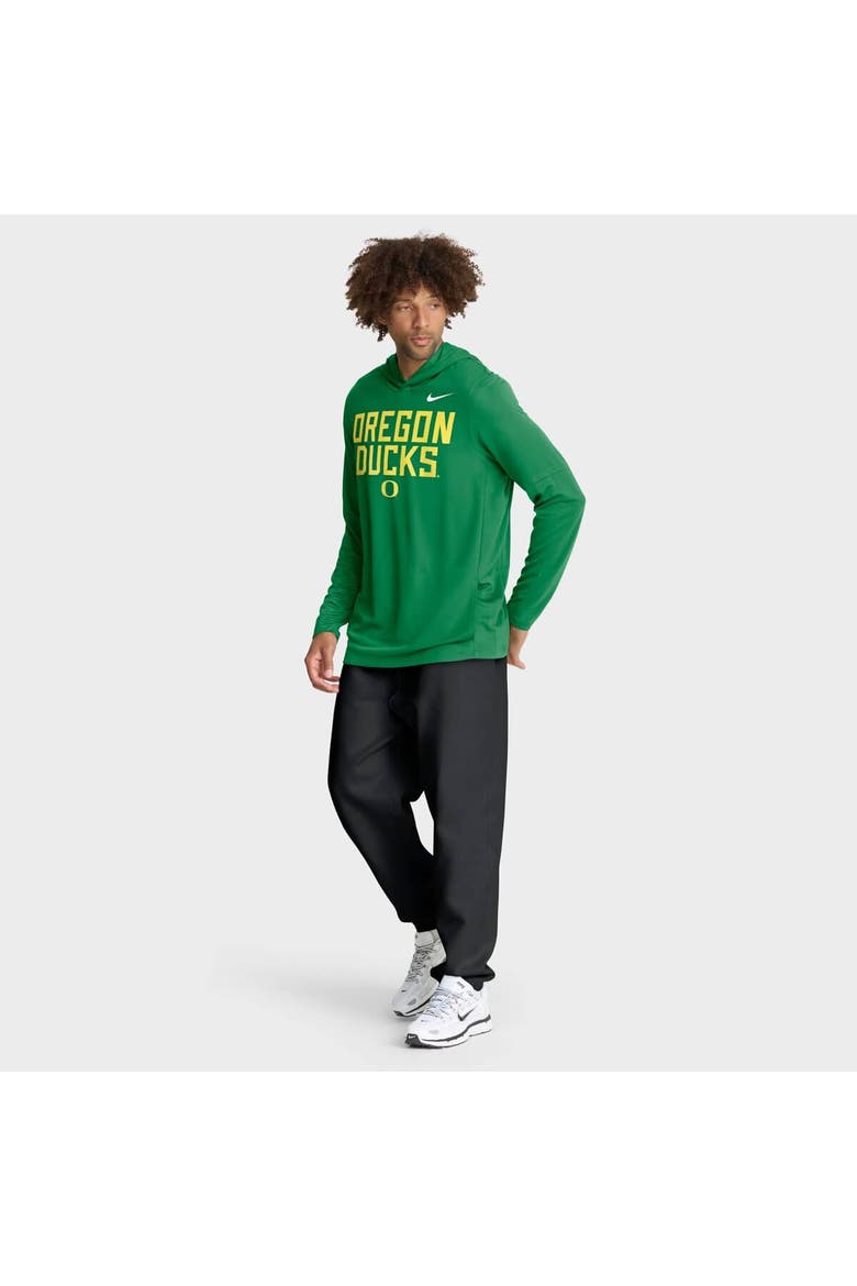 Men's Nike Green Oregon Ducks 2025 Sideline Performance Long Sleeve Hoodie T-Shirt, Alternate, color, Green