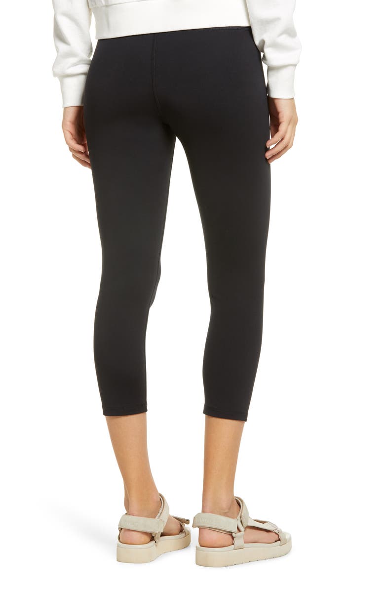 Hue Women's Active Cool Breeze Pocket Capri Performance Leggings, Alternate, color,