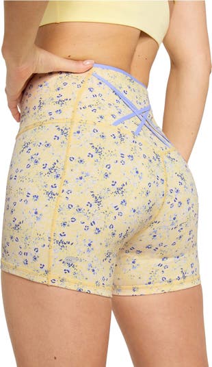 Boost PowerHold<sup>®</sup> High-Waisted Short 4"