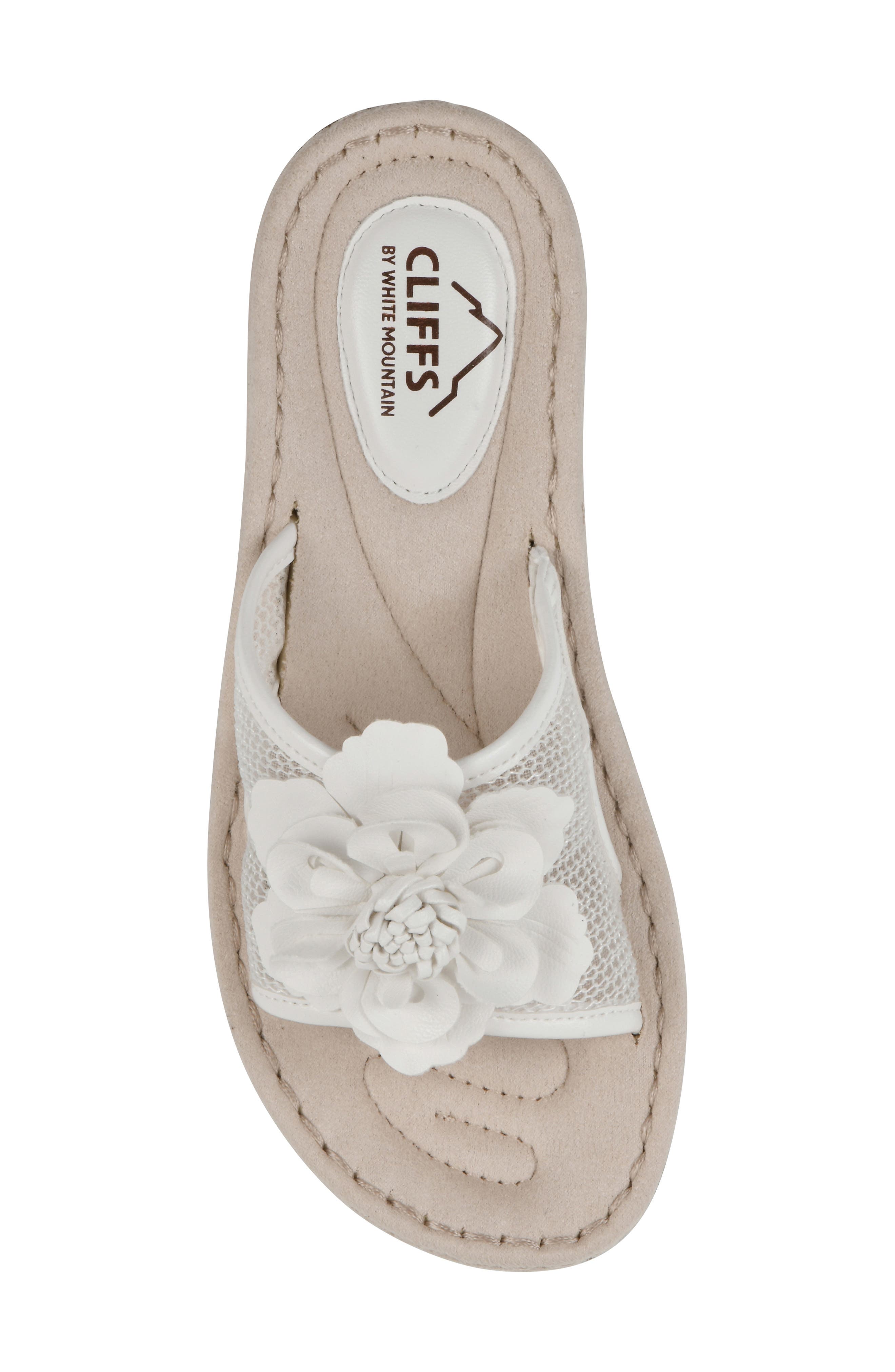 CLIFFS BY WHITE MOUNTAIN Chill Slide Sandal, Alternate, color, White Fabric