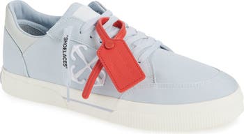 New Low Vulcanized Canvas Sneaker