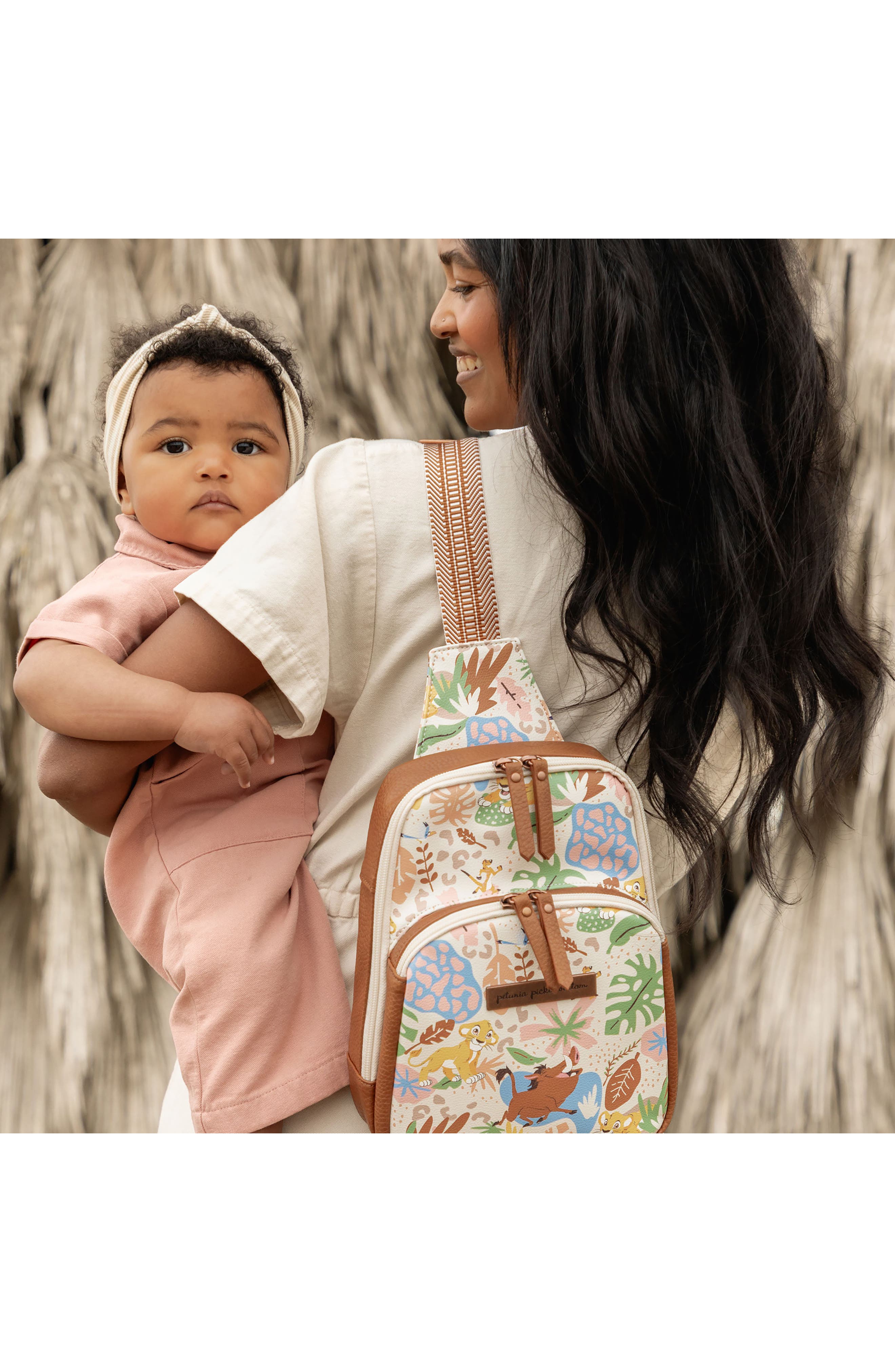 Petunia Pickle Bottom x Disney Hakuna Matata Crisscross Sling Bag, Alternate, color, 