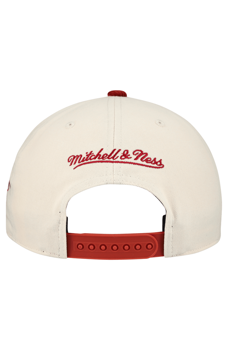 Mitchell & Ness Men's Mitchell & Ness Cream/Red Chicago Bulls Two-Tone Pro-Crown Adjustable Hat, Alternate, color, Cream