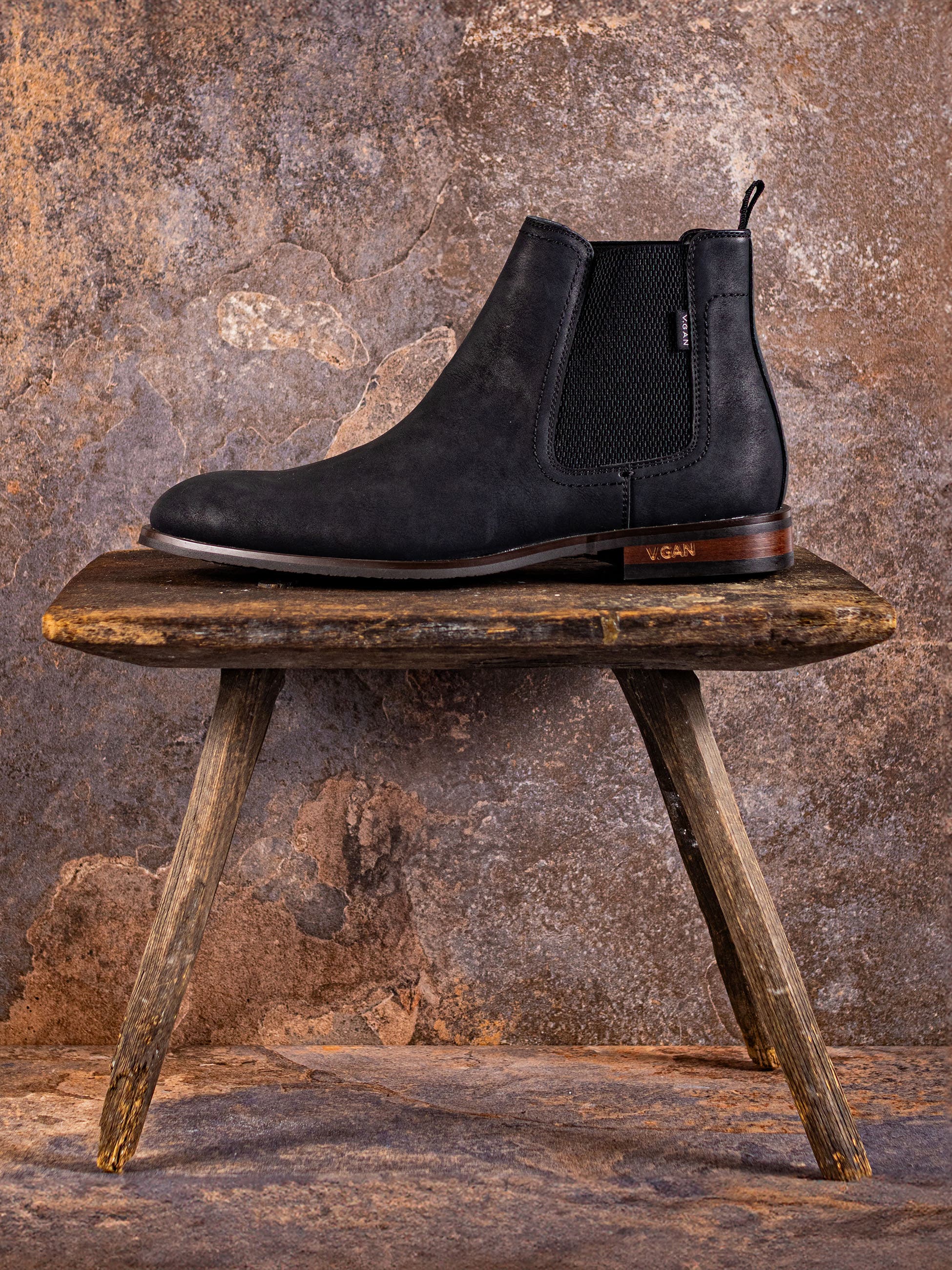 V.GAN LONDON Gooseberry Chelsea Boot, Alternate, color, Black