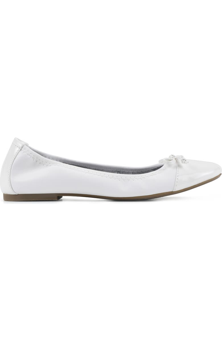 White Mountain Footwear Sunnyside II Ballet Flat, Alternate, color, White/ White/ Patent