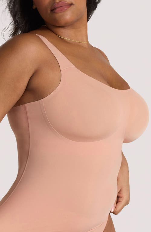Evelyn & Bobbie Structured Scoop Shaper Camisole In Pink