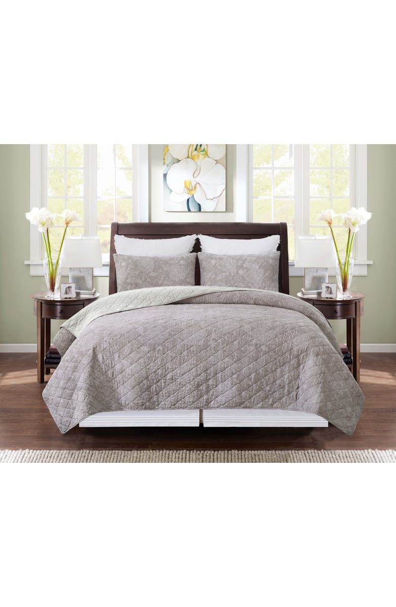 C&F Home Maeve Jacquard Full/Queen 3-Piece Quilt Bedding Set, Alternate, color, Gray