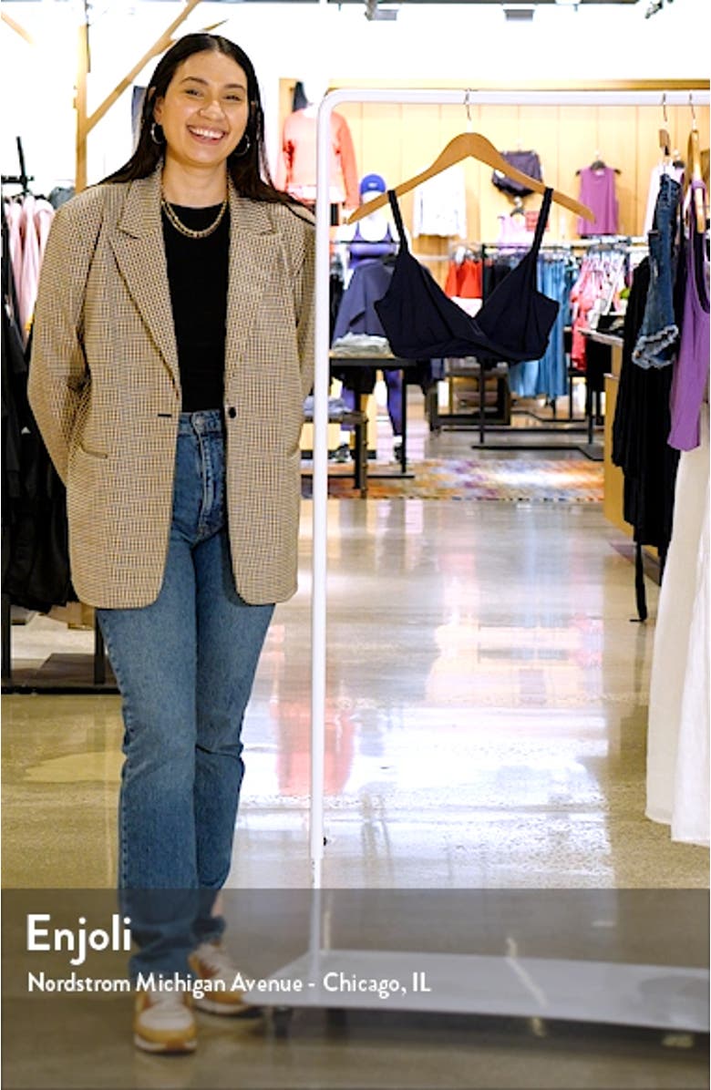 Twist Front DD- & E-Cup Underwire Bikini Top, sales video thumbnail