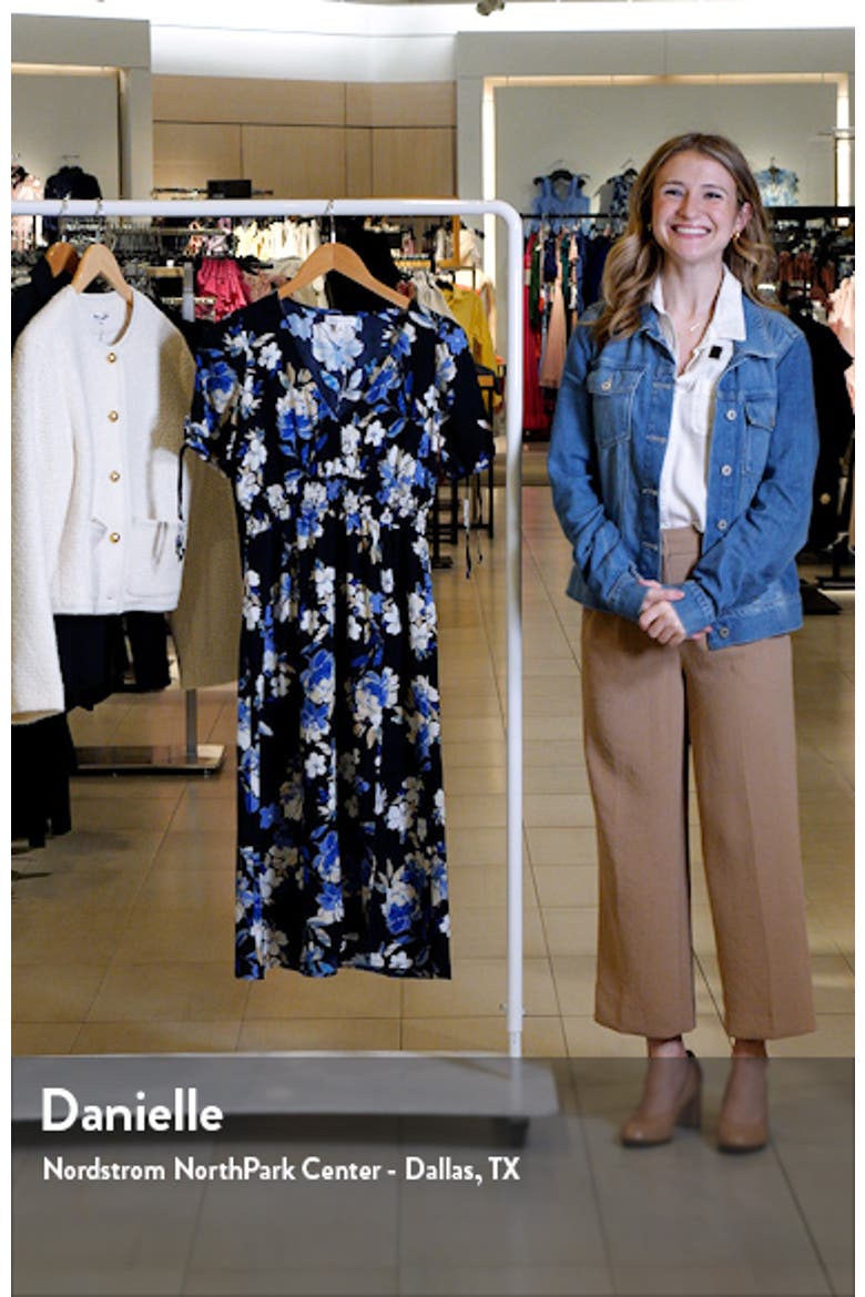 Puffy Sleeves Floral V-Neck Midi Dress video
