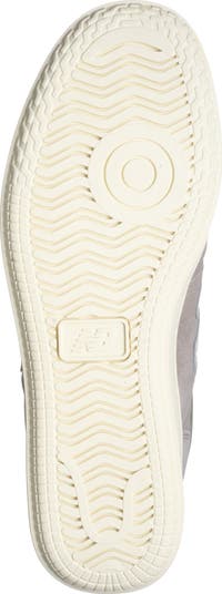 T500 Tennis Sneaker