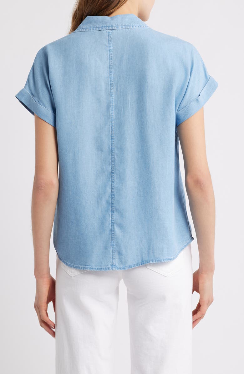 beachlunchlounge Issey Short Sleeve Chambray Shirt, Alternate, color, Light Wash