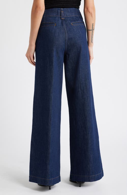 Frame Darted Wide Leg Jeans In Rinse