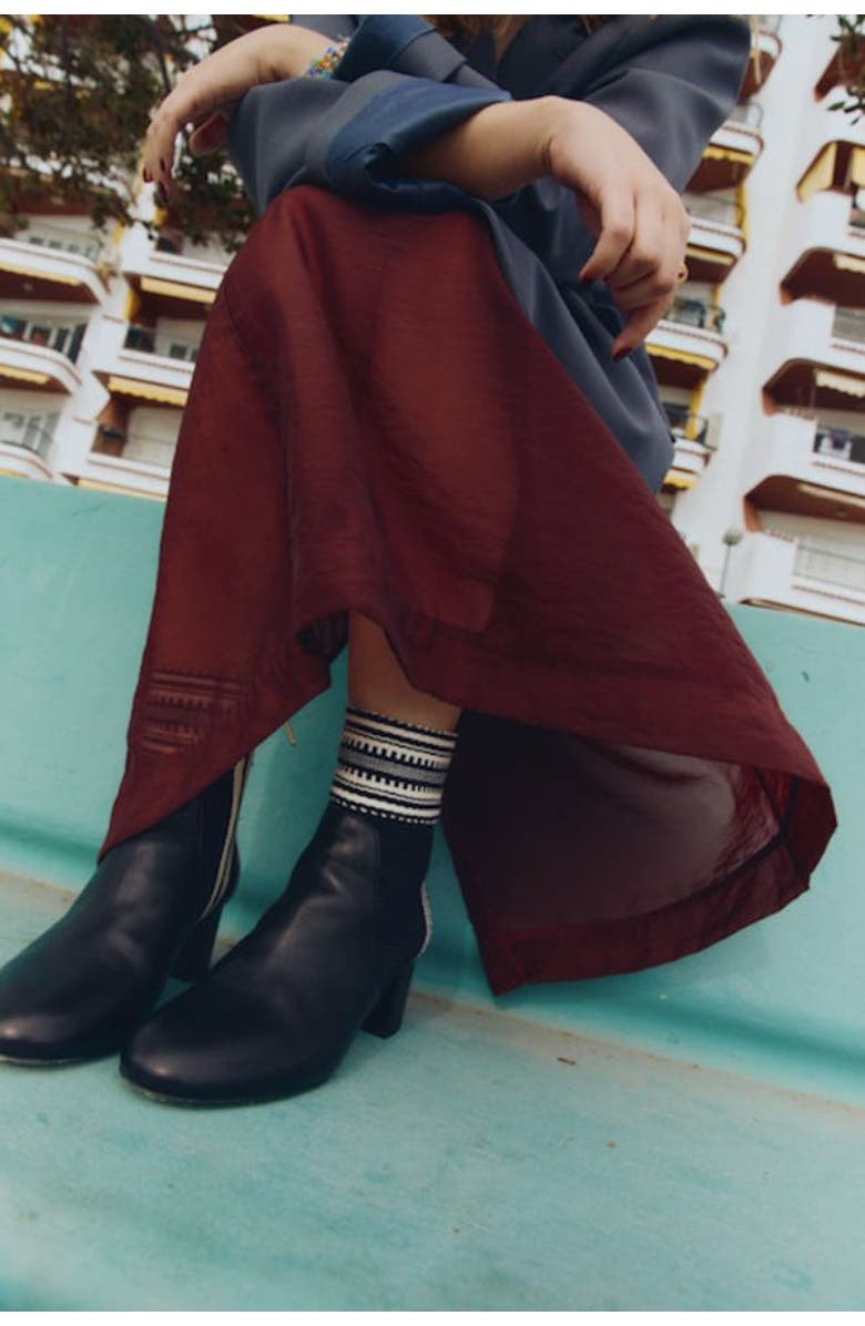 Amambaih Lola Ankle Boot, Alternate, color, Black-Ivory