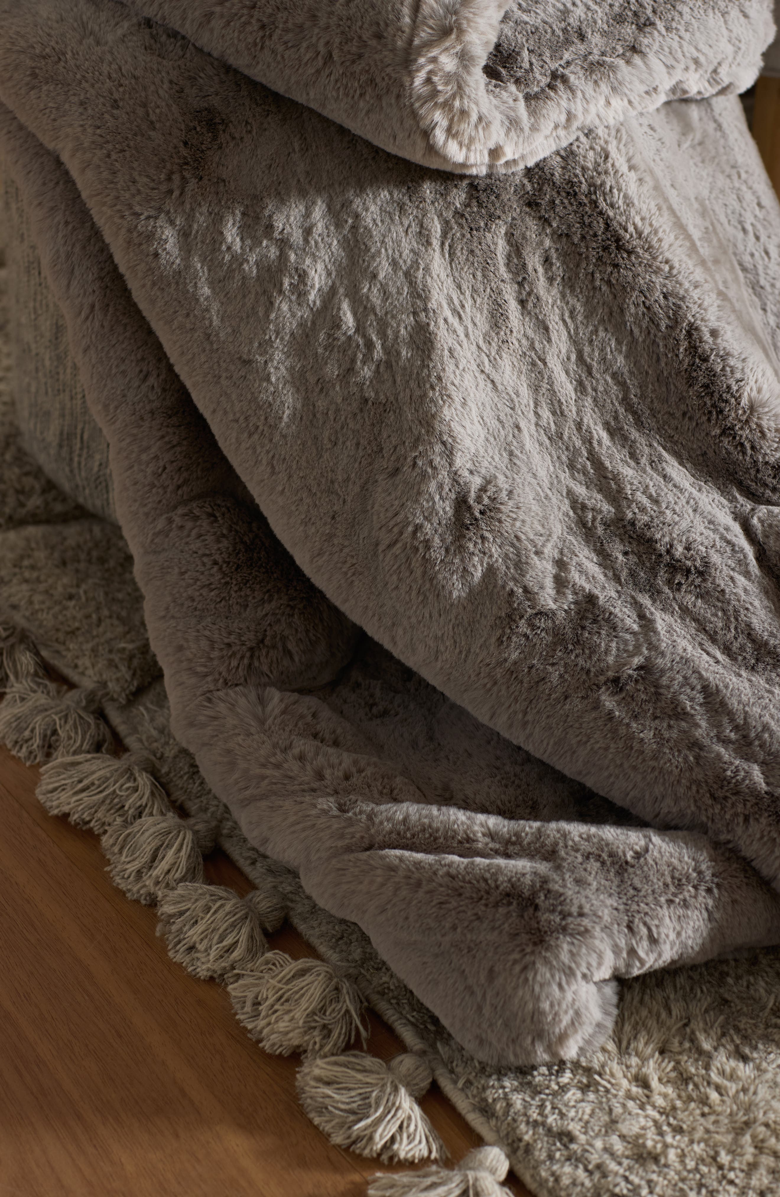 Cozy Earth Cuddle Blanket